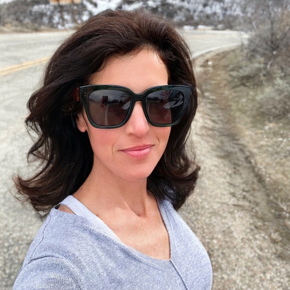 Meet your Posher, Ayla - Picture 2 of 2